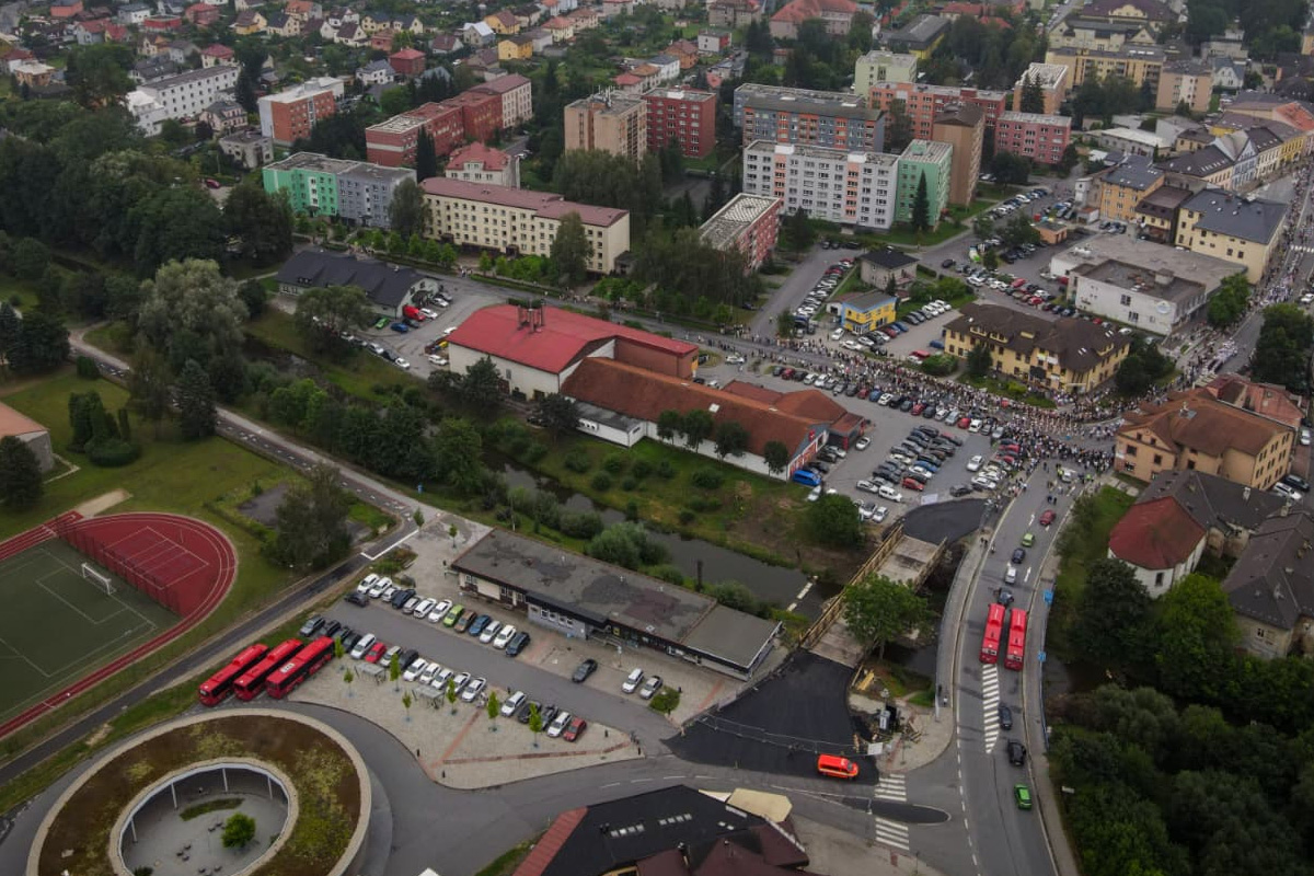 Nově upravené parkovací plochy